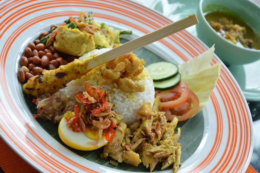 Harris Hotel Raya Kuta Lombok Εξωτερικό φωτογραφία