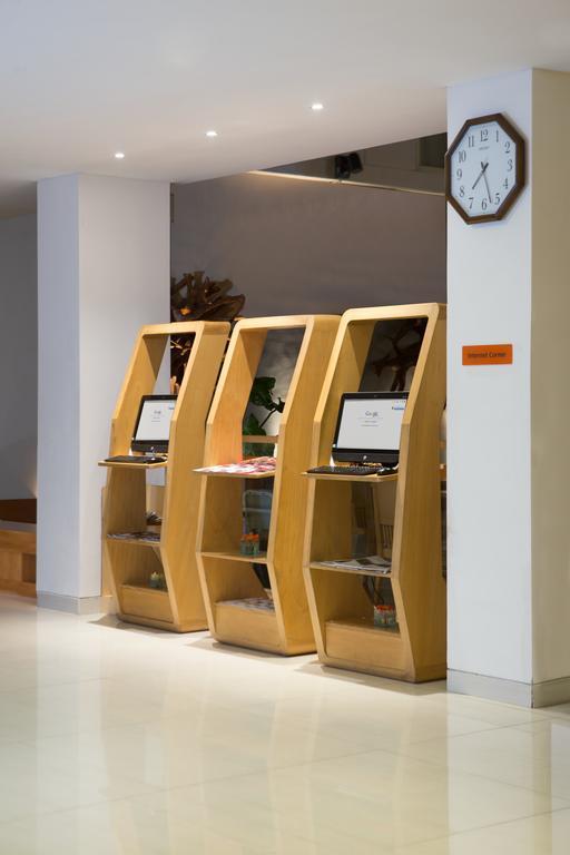 Harris Hotel Raya Kuta Lombok Εξωτερικό φωτογραφία