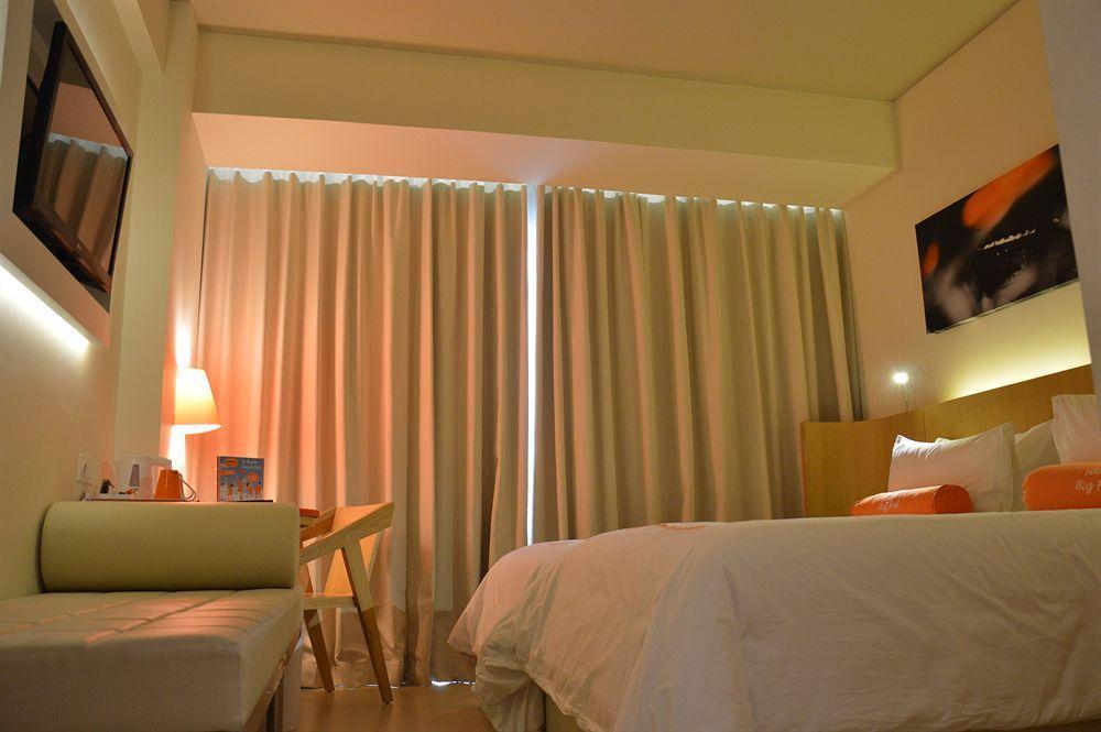Harris Hotel Raya Kuta Lombok Εξωτερικό φωτογραφία