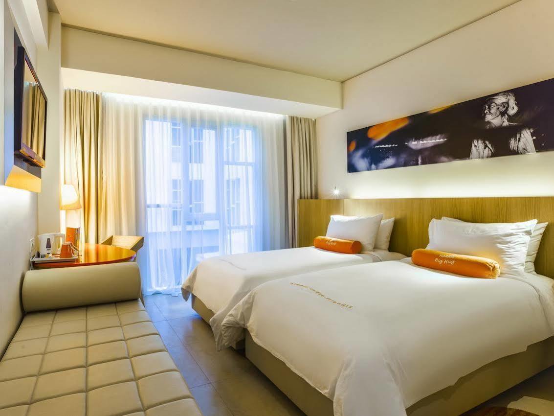 Harris Hotel Raya Kuta Lombok Εξωτερικό φωτογραφία