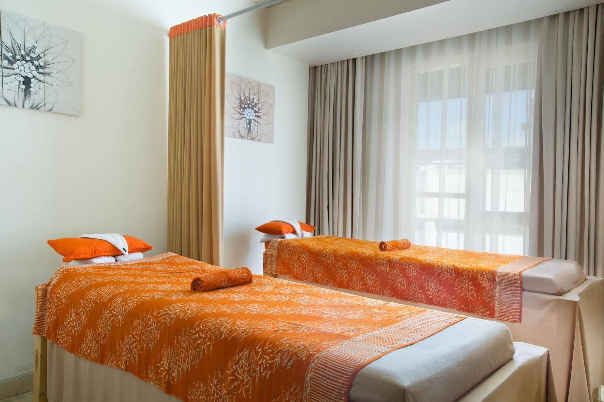 Harris Hotel Raya Kuta Lombok Εξωτερικό φωτογραφία