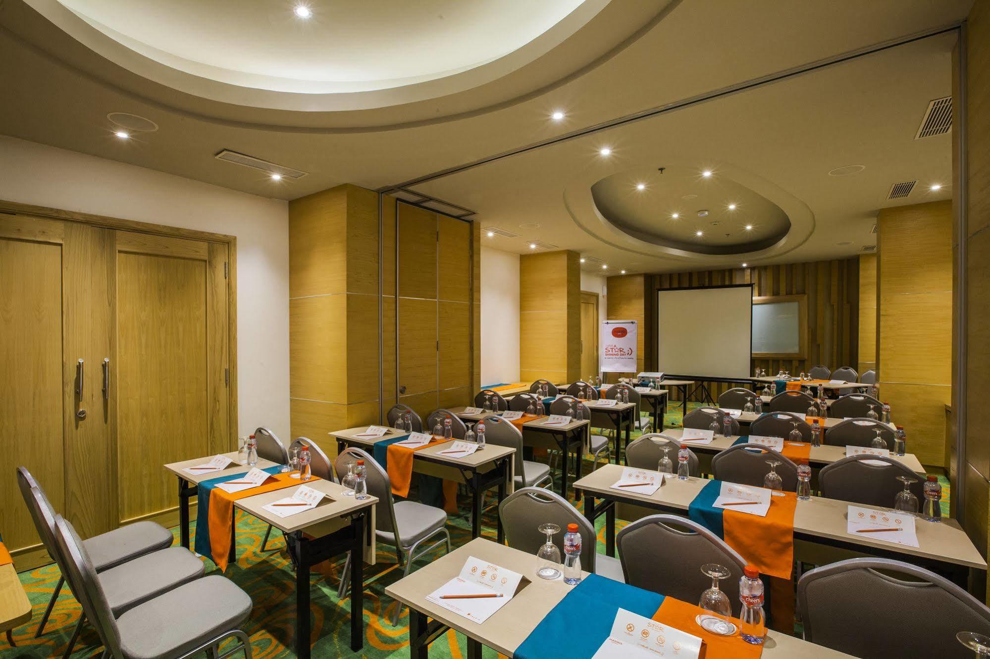 Harris Hotel Raya Kuta Lombok Εξωτερικό φωτογραφία