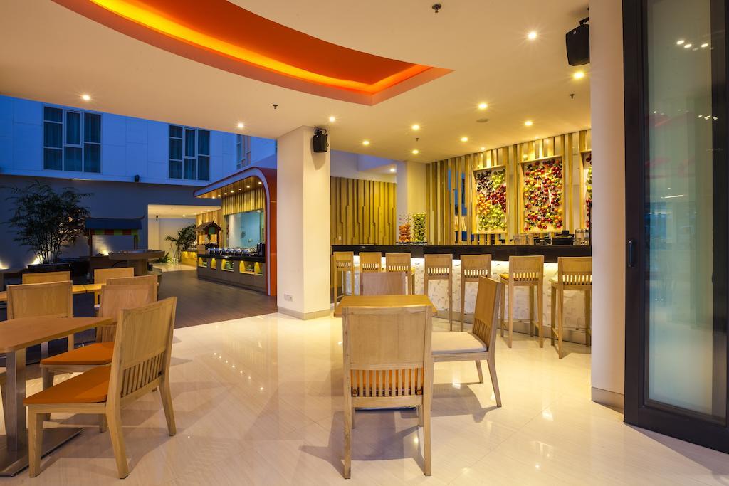 Harris Hotel Raya Kuta Lombok Εξωτερικό φωτογραφία